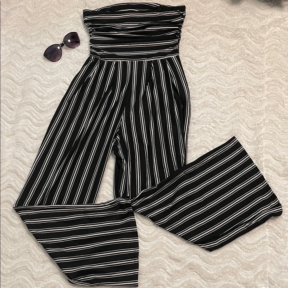 NWT S/M Jumpsuit w/Pockets - Picture 4 of 13